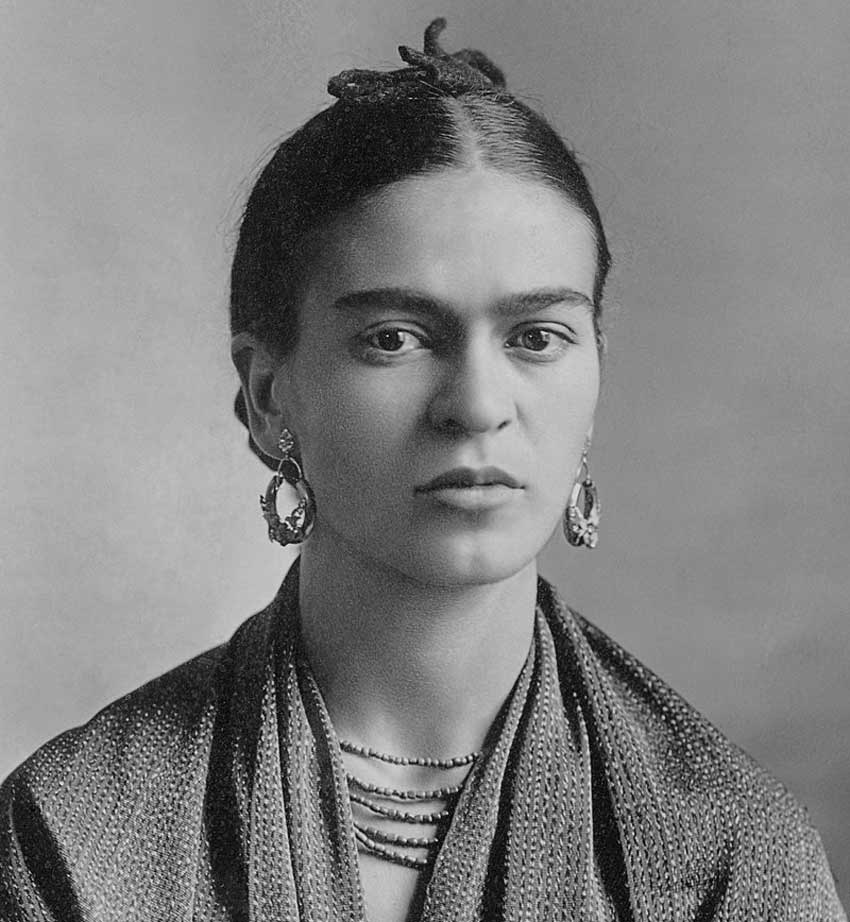 Fotografía en blanco y negro de Frida Kahlo en 1932. Tomada de Wikipedia