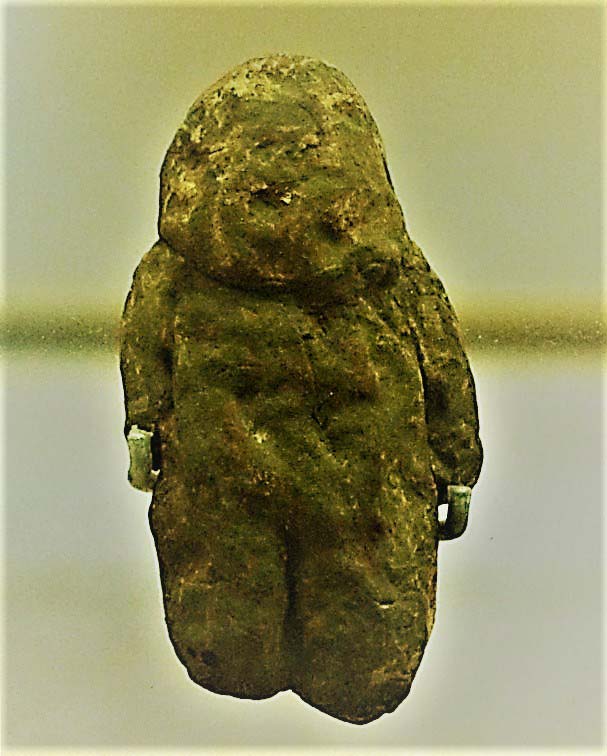 Figura en piedra de Venus de Tan-Tan. Su descripción está en texto más abajo.